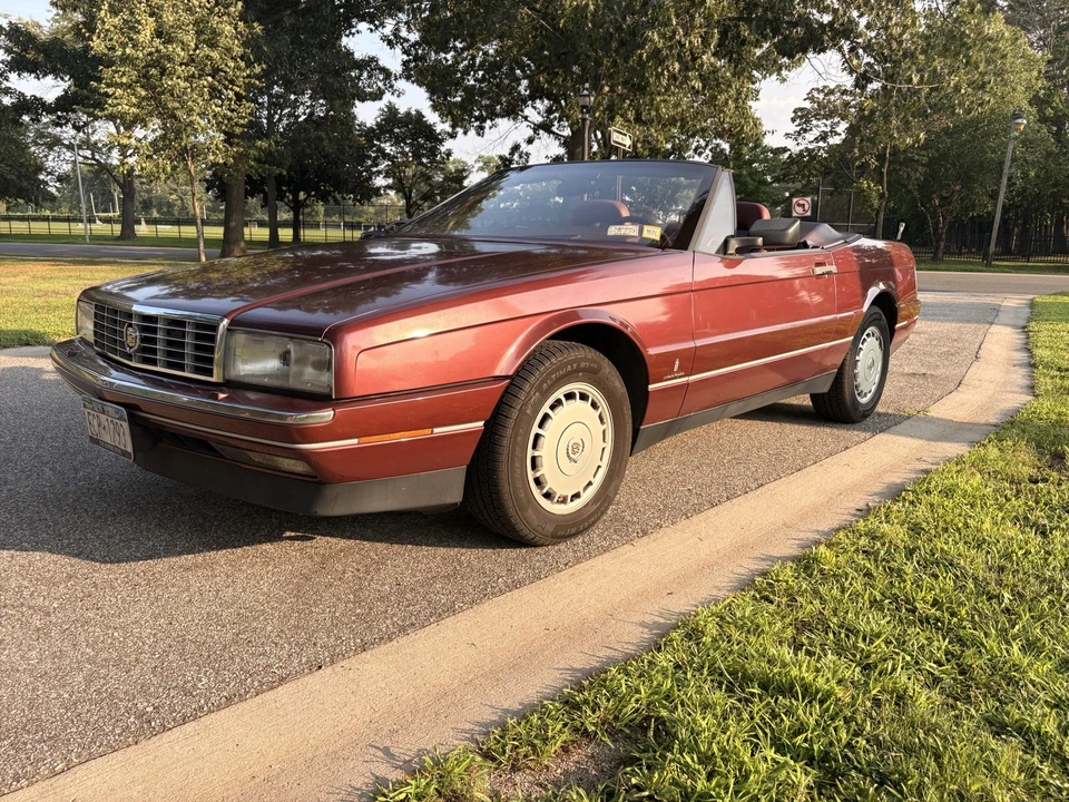 1987 Cadillac Allante - Image 8 of 23