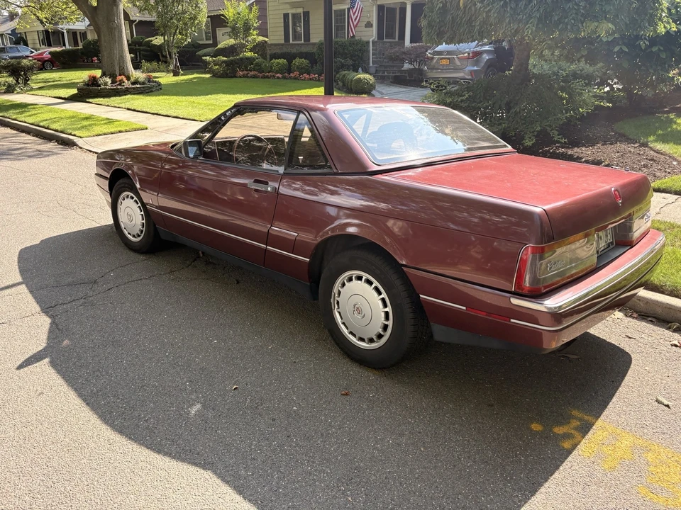 1987 Cadillac Allante - Image 6 of 23