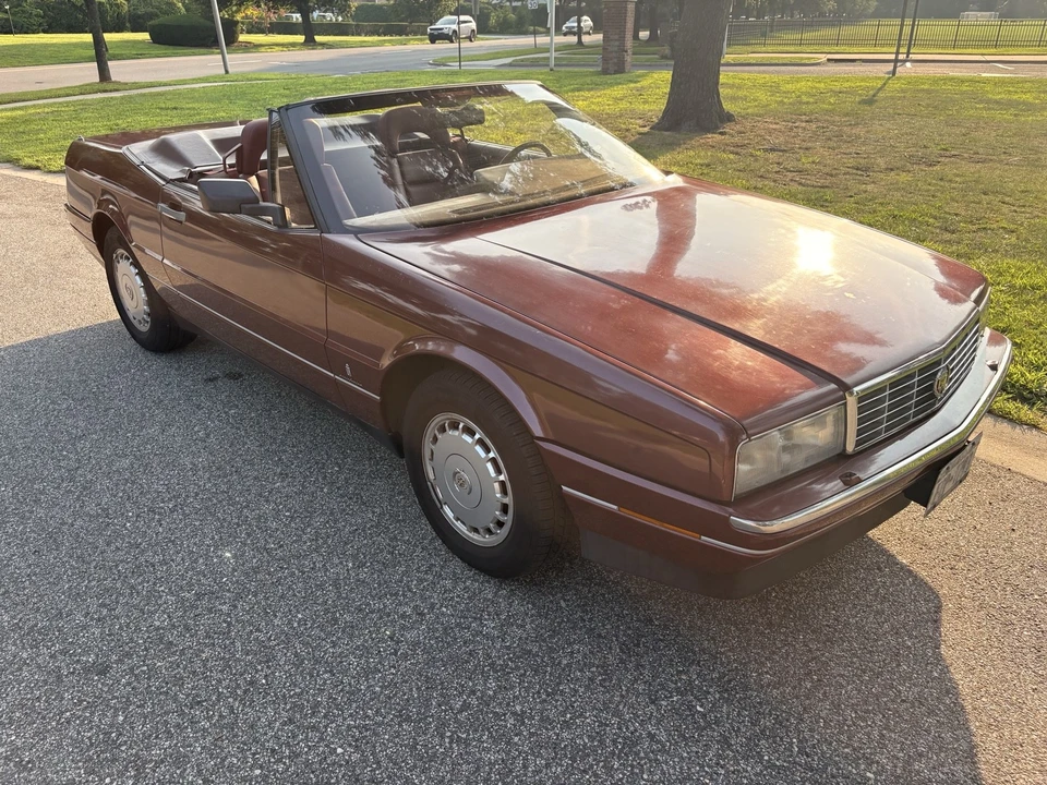 1987 Cadillac Allante - Image 4 of 23