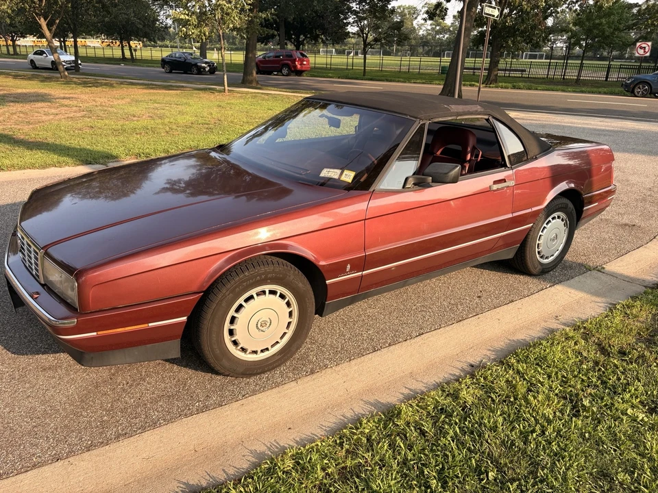 1987 Cadillac Allante - Image 9 of 23