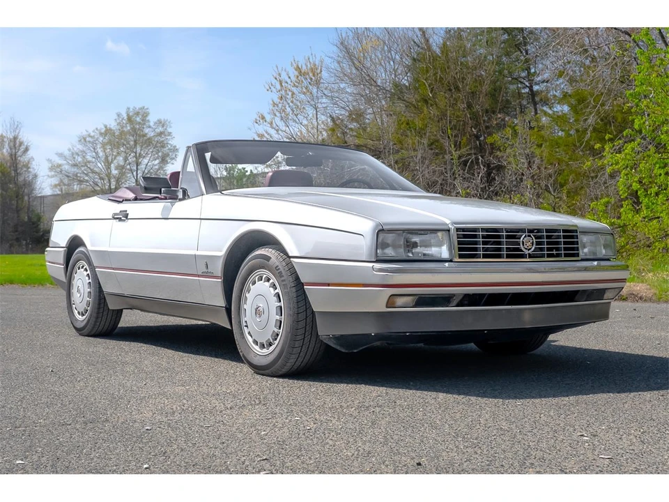 1987 Cadillac Allante - Image 8 of 31
