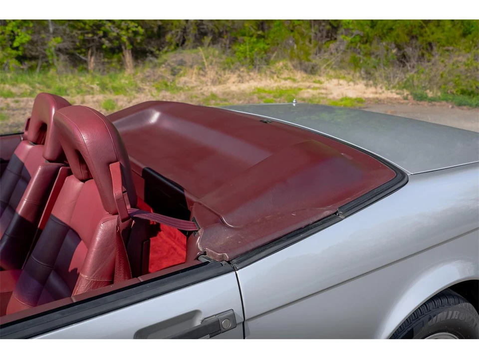 1987 Cadillac Allante - Image 17 of 31