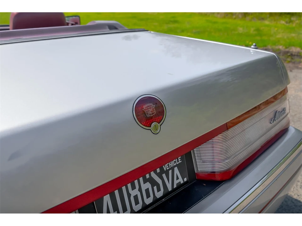 1987 Cadillac Allante - Image 18 of 31