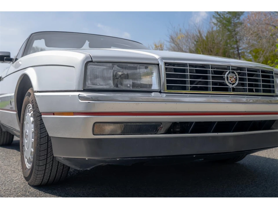 1987 Cadillac Allante - Image 19 of 31