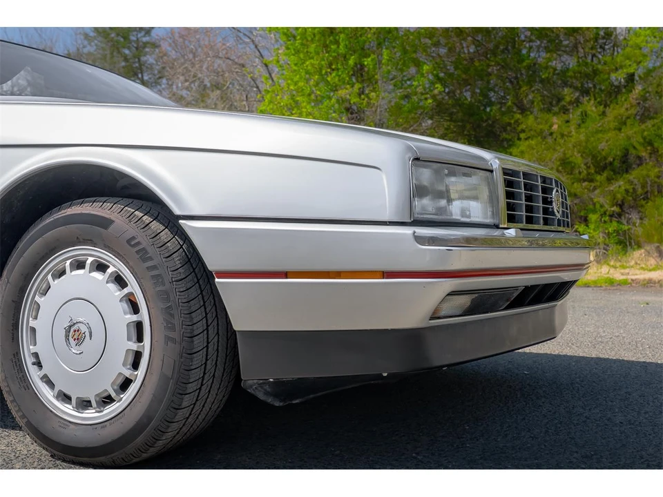 1987 Cadillac Allante - Image 21 of 31