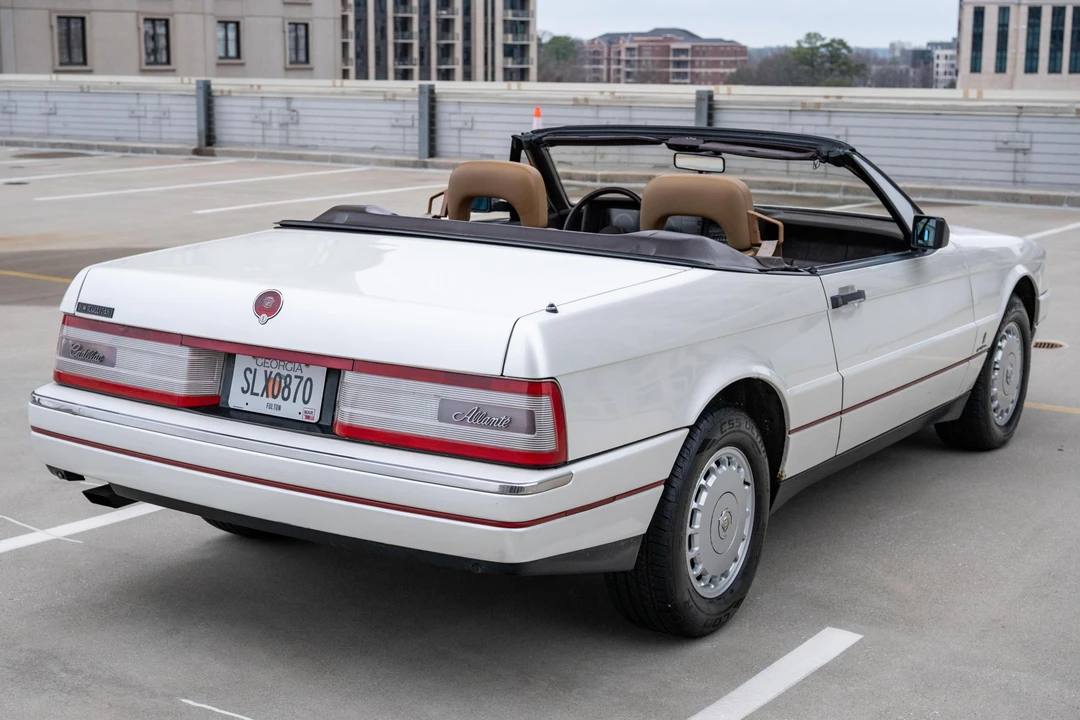 1987 Cadillac Allante - Image 4 of 31