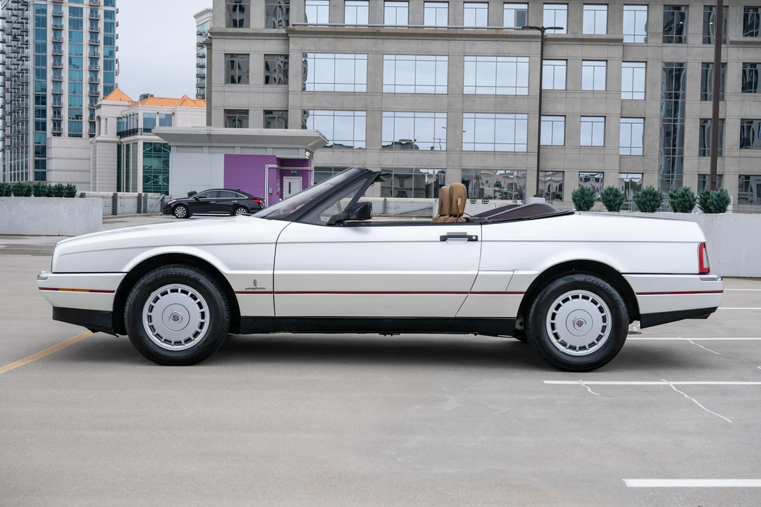 1987 Cadillac Allante - Image 6 of 31