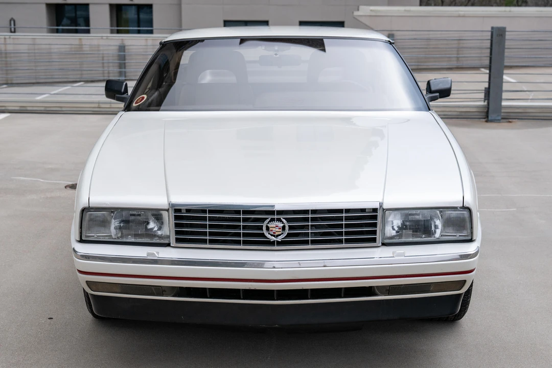 1987 Cadillac Allante - Image 9 of 31