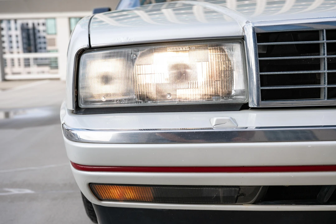 1987 Cadillac Allante - Image 24 of 31