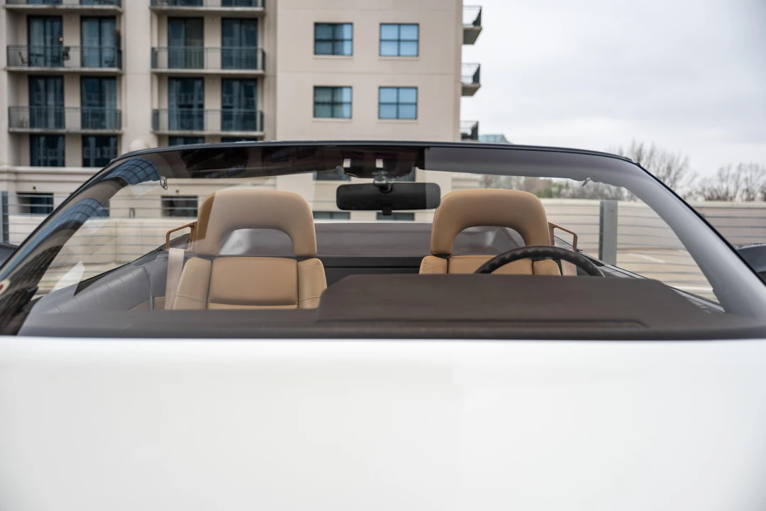 1987 Cadillac Allante - Image 27 of 31