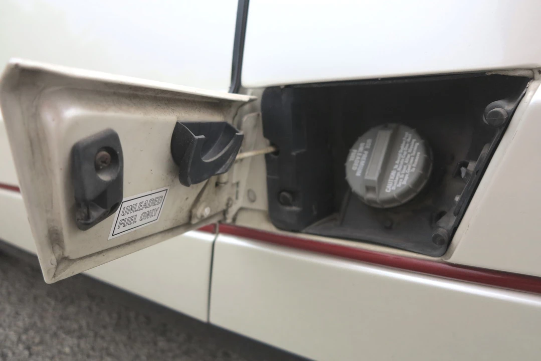 1987 Cadillac Allante - Image 19 of 31