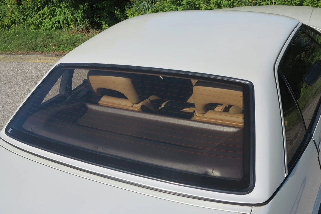 1987 Cadillac Allante - Image 26 of 31