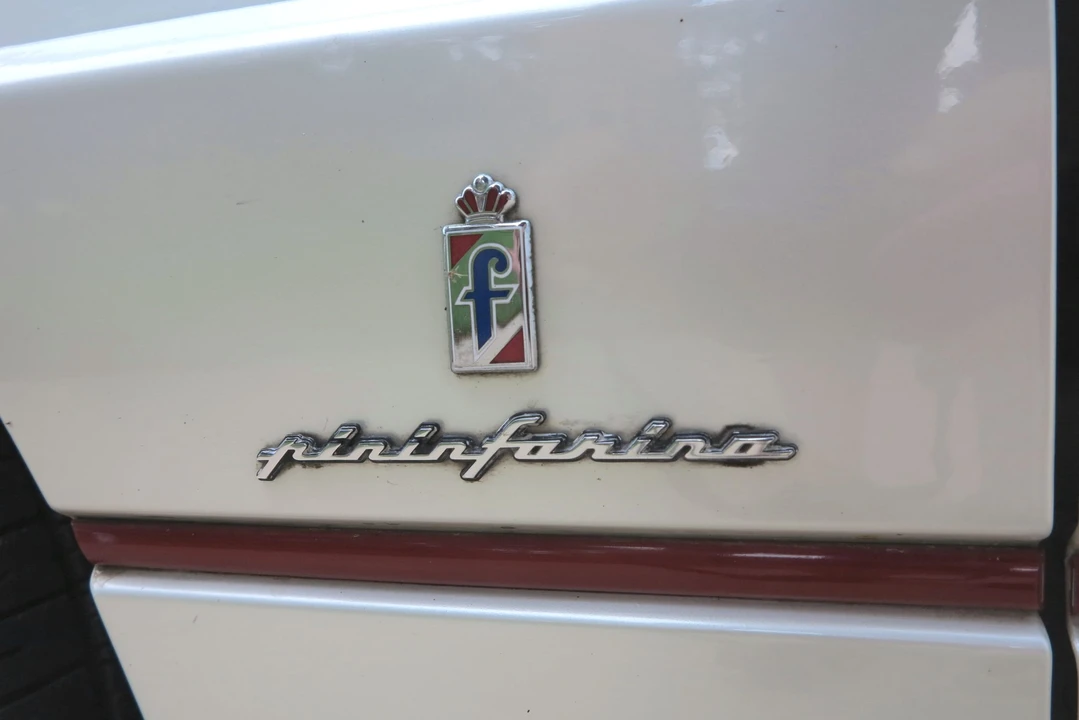 1987 Cadillac Allante - Image 18 of 31