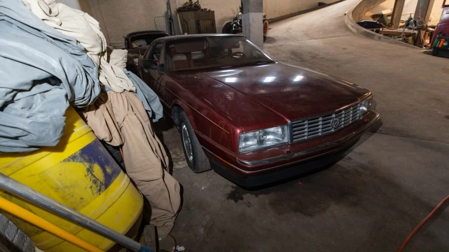 1987 Cadillac Allante - Image 2 of 18