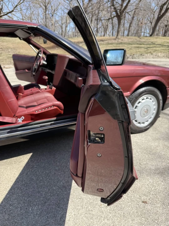 1987 Cadillac Allante - Image 23 of 31