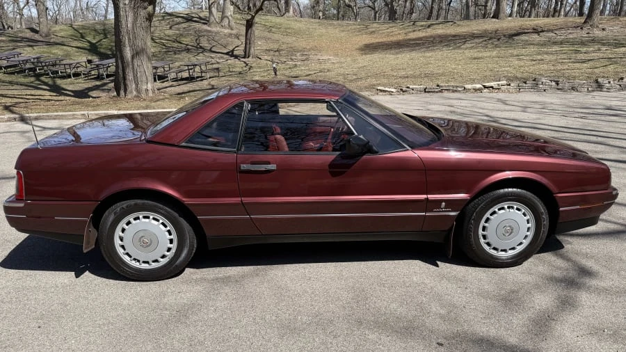 1987 Cadillac Allante - Image 2 of 31
