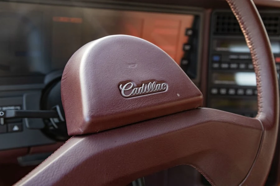 1987 Cadillac Allante - Image 27 of 31