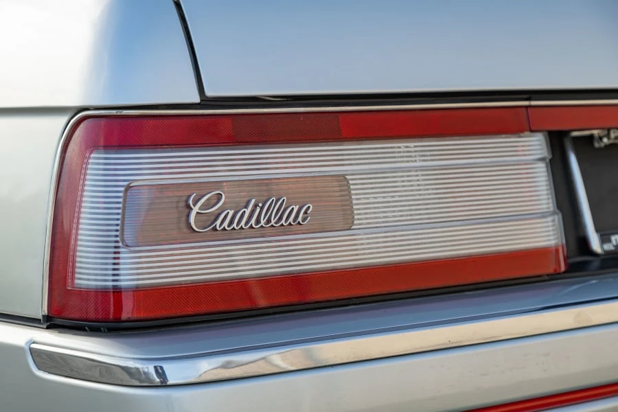 1987 Cadillac Allante - Image 12 of 31