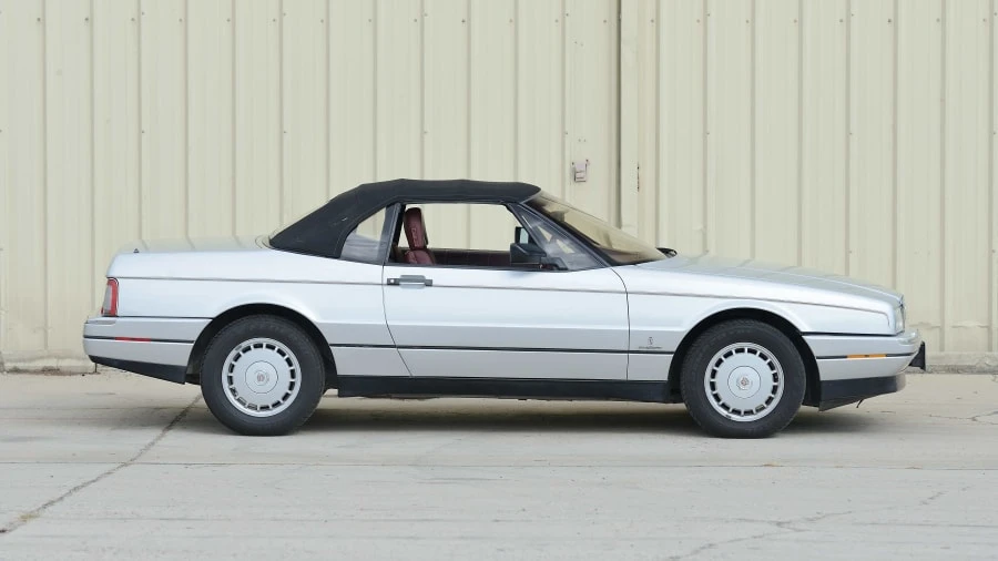 1987 Cadillac Allante - Image 2 of 12