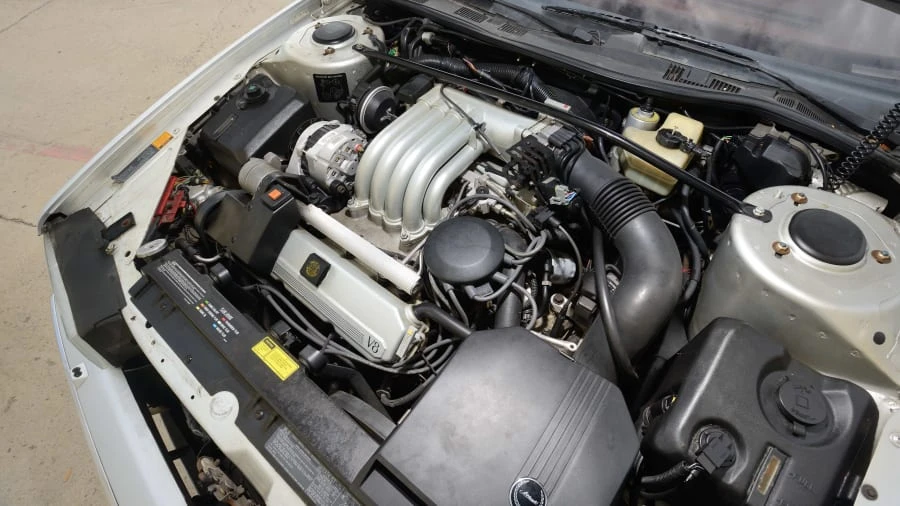 1987 Cadillac Allante - Image 6 of 12