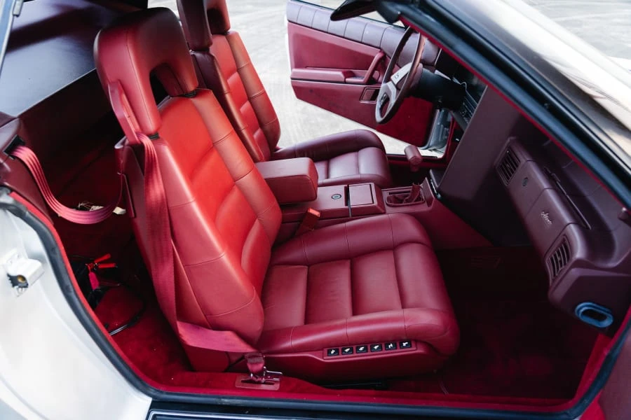 1987 Cadillac Allante - Image 15 of 23