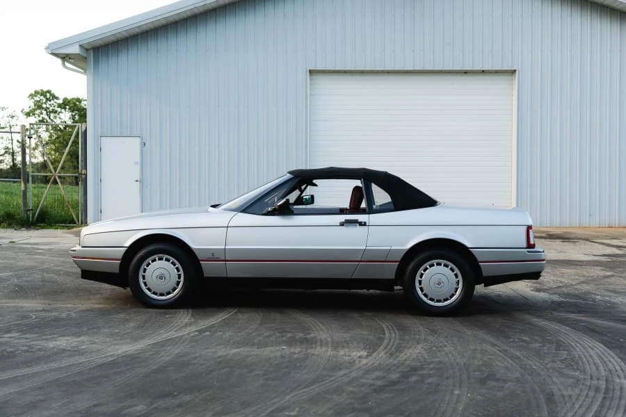 1987 Cadillac Allante - Image 8 of 23