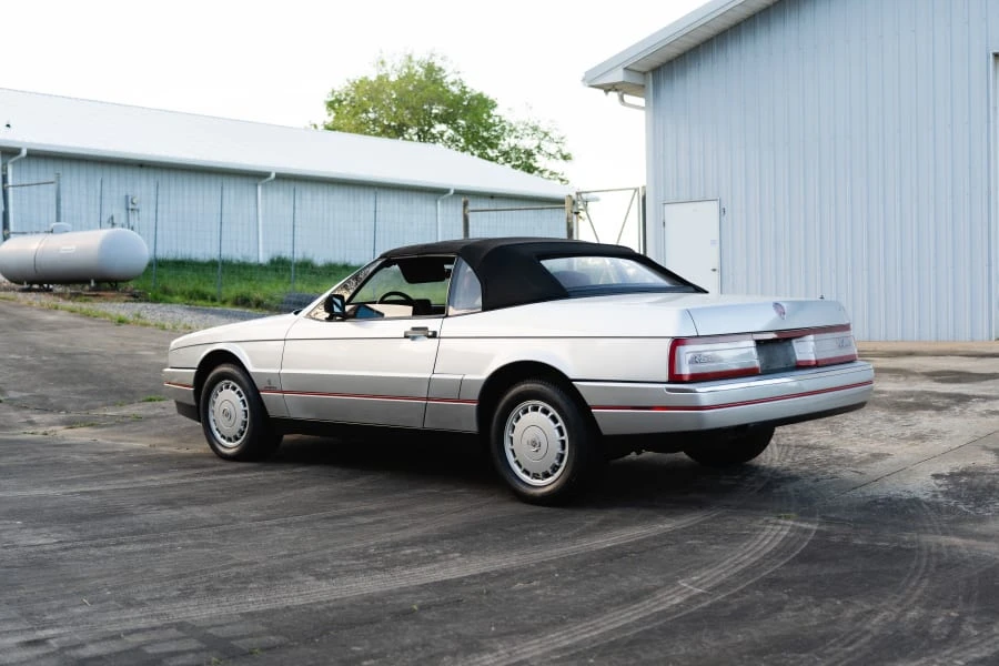 1987 Cadillac Allante - Image 7 of 23