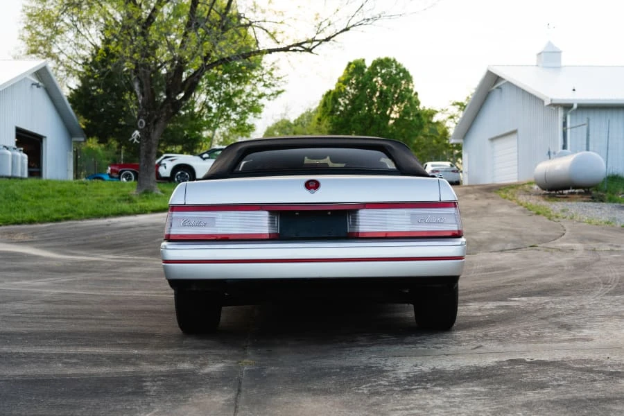 1987 Cadillac Allante - Image 5 of 23