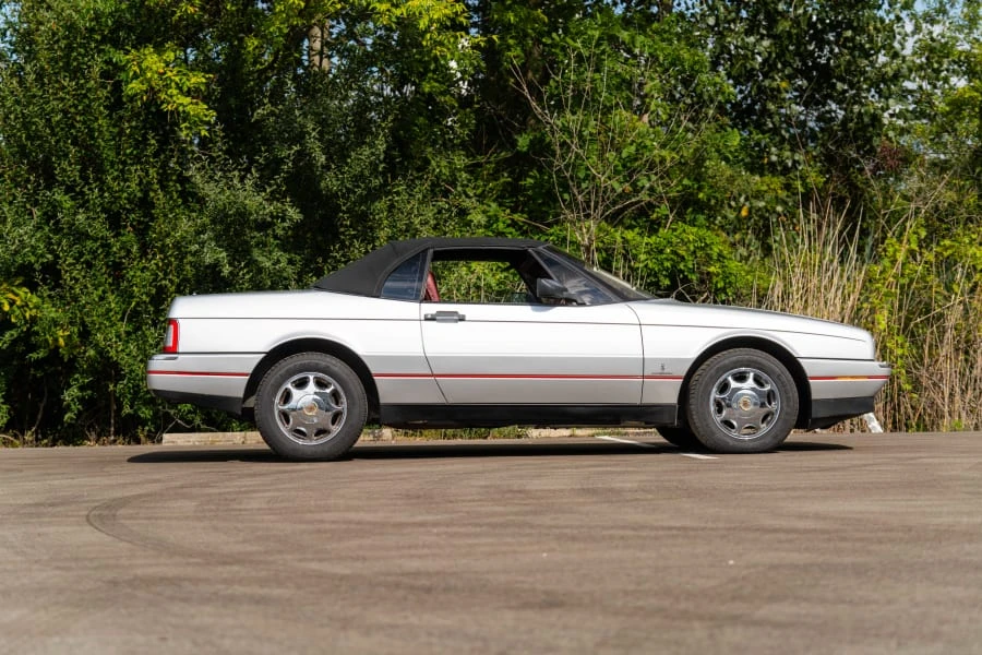 1987 Cadillac Allante - Image 7 of 19
