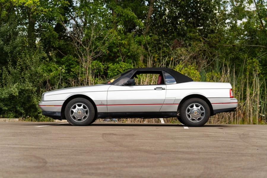 1987 Cadillac Allante - Image 2 of 19