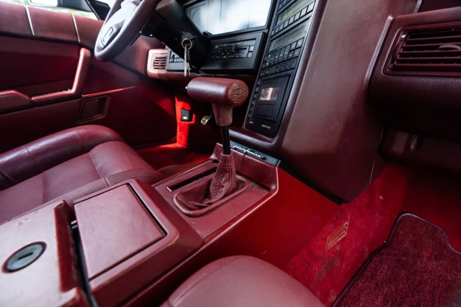 1987 Cadillac Allante - Image 17 of 19
