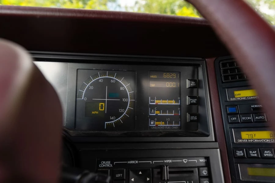 1987 Cadillac Allante - Image 15 of 19
