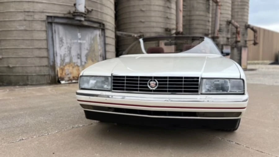 1987 Cadillac Allante - Image 5 of 31