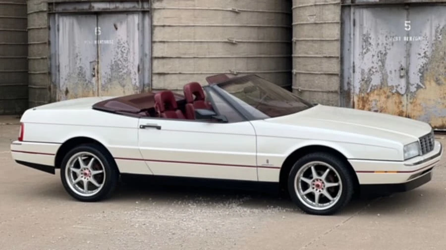 1987 Cadillac Allante - Image 20 of 31