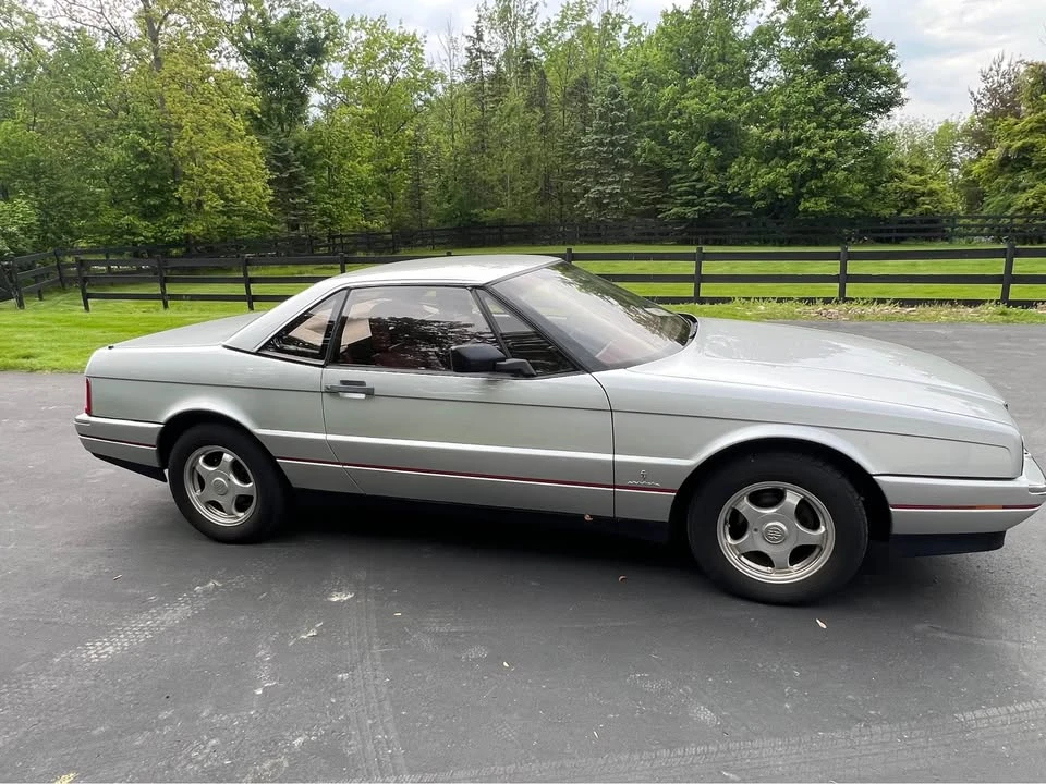 1987 Cadillac Allante - Image 2 of 20
