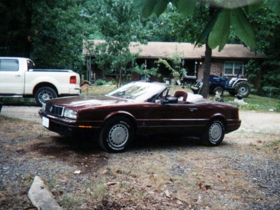 1987 Cadillac Allante - Image 2 of 2