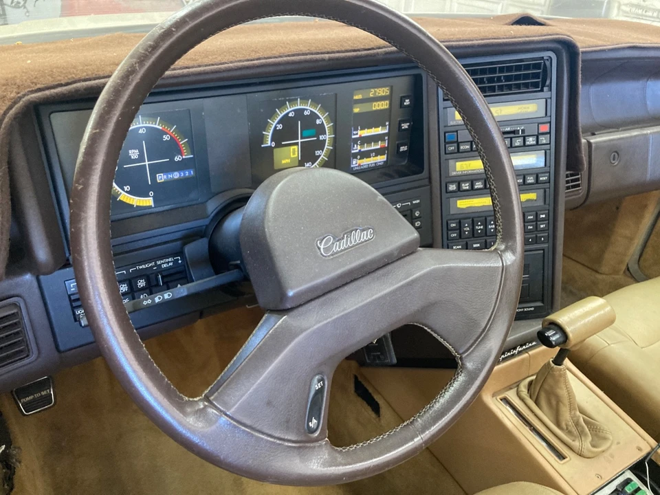 1987 Cadillac Allante - Image 2 of 25