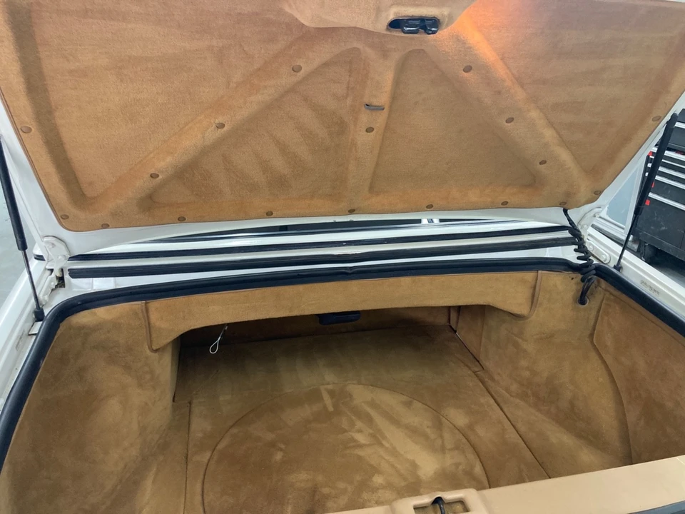 1987 Cadillac Allante - Image 20 of 25