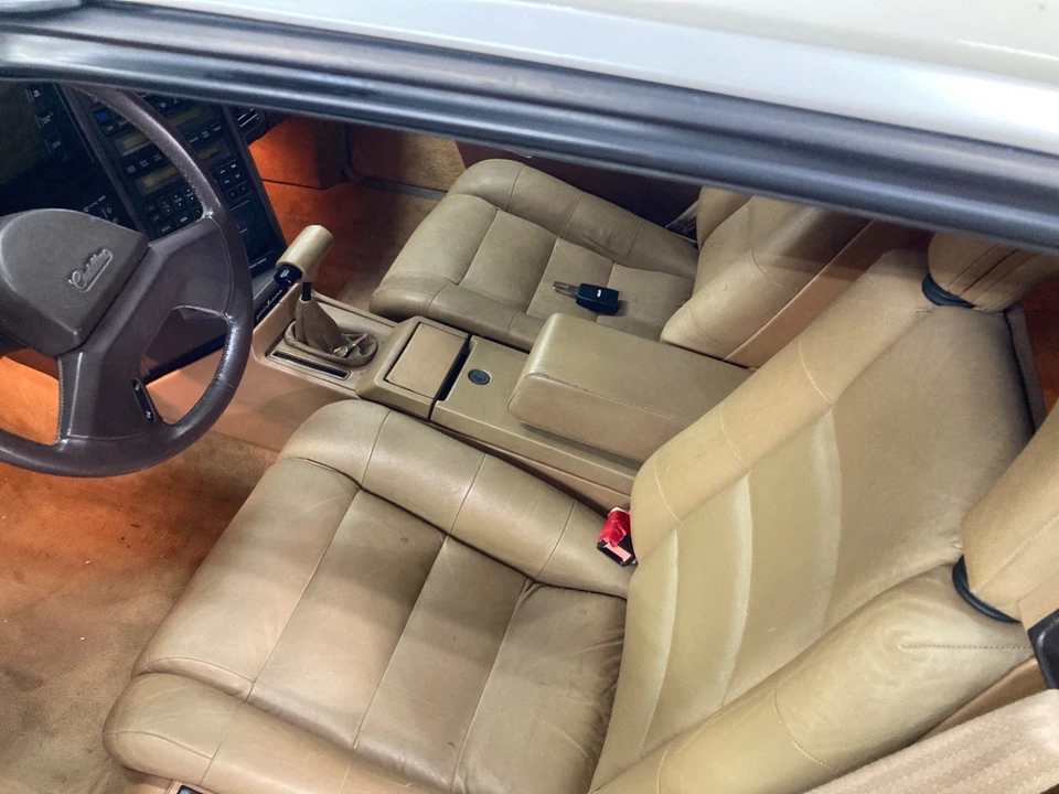 1987 Cadillac Allante - Image 10 of 25