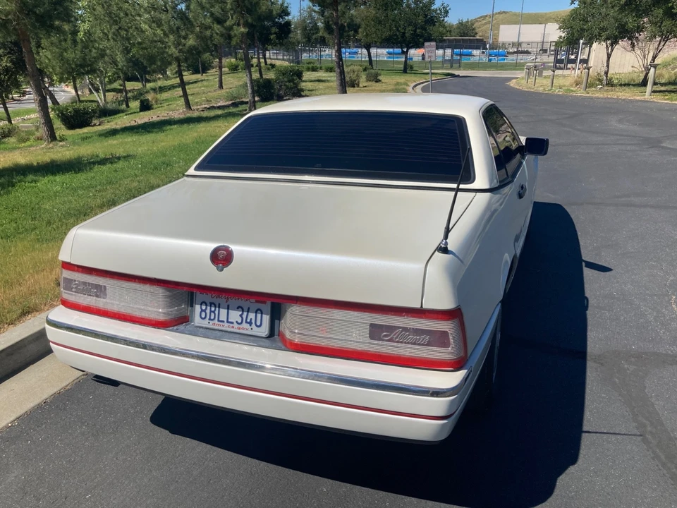 1987 Cadillac Allante - Image 5 of 25