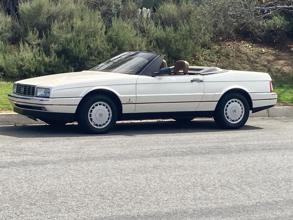 1987 Cadillac Allante - Image 8 of 25