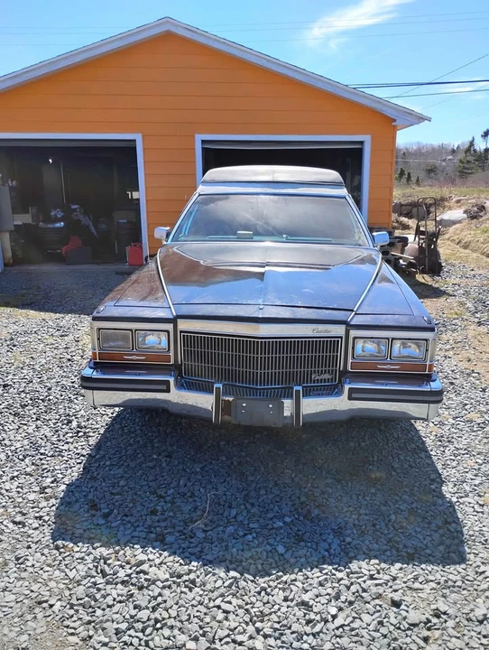 1987 Cadillac Brougham - Image 2 of 8