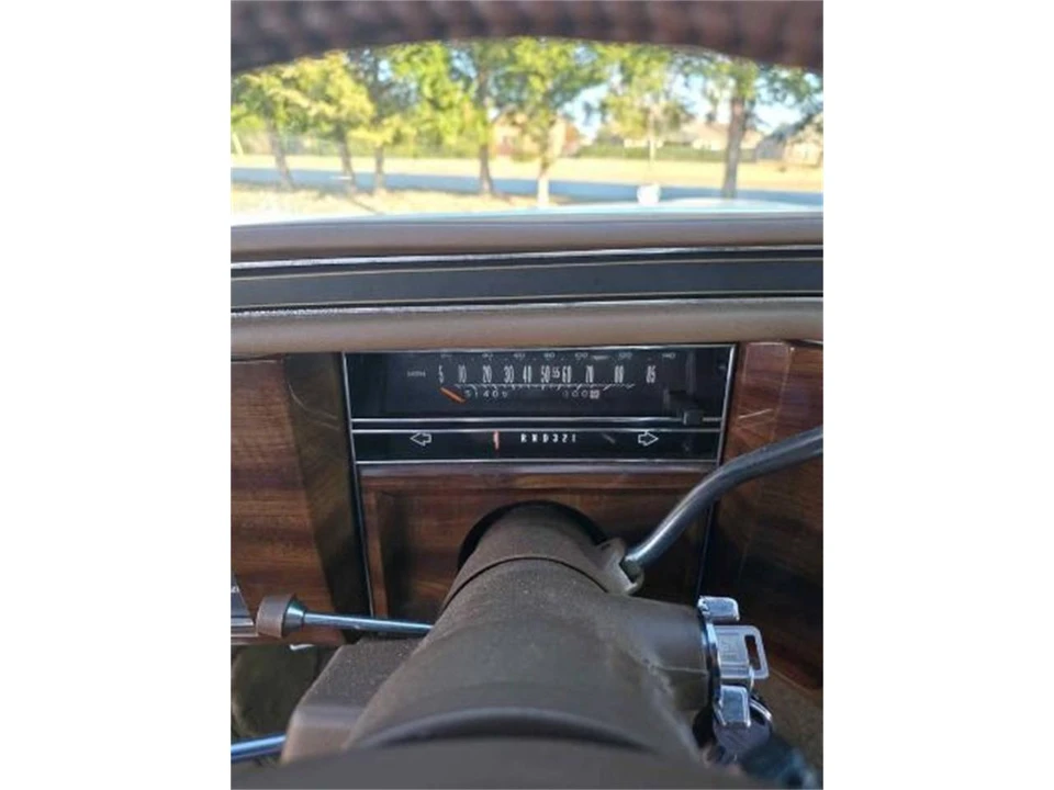 1987 Cadillac Brougham - Image 7 of 14