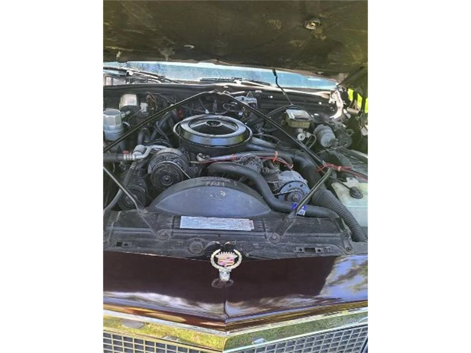 1987 Cadillac Brougham - Image 4 of 11