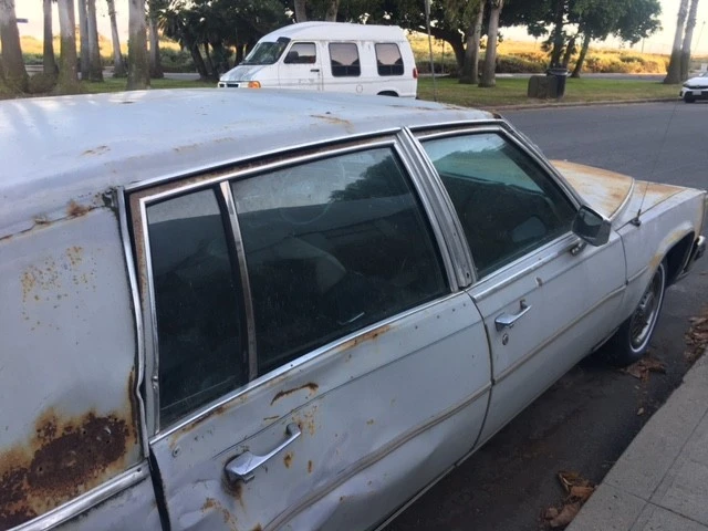 1987 Cadillac Brougham - Image 3 of 15