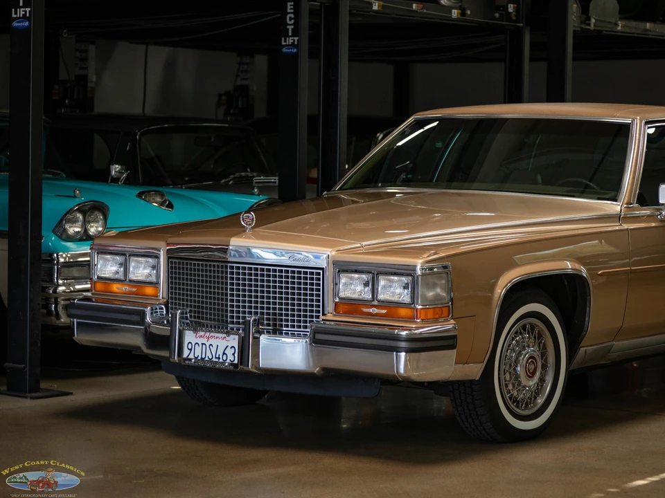 1987 Cadillac Brougham - Image 9 of 21