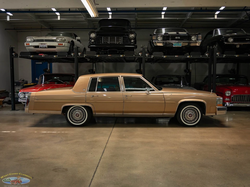 1987 Cadillac Brougham - Image 3 of 21