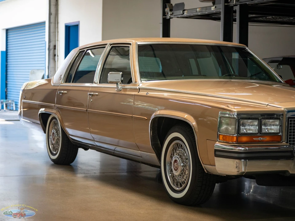 1987 Cadillac Brougham - Image 12 of 21