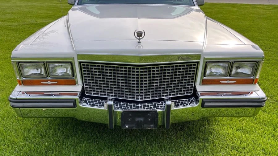 1987 Cadillac Brougham - Image 7 of 31
