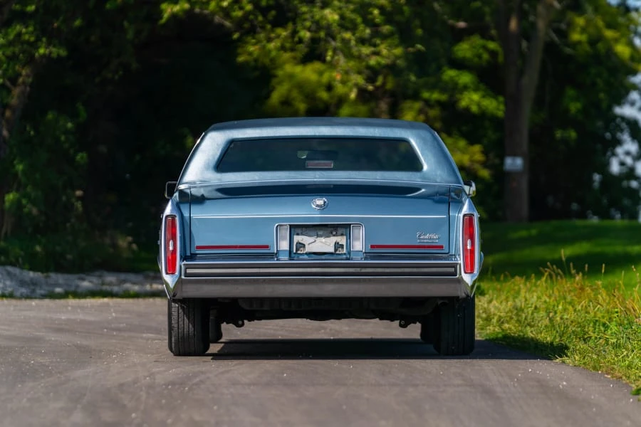 1987 Cadillac Brougham - Image 5 of 23
